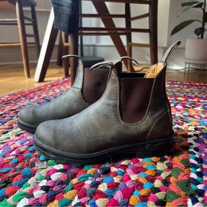 Blundstone 585 Rustic Brown women’s Size 7
